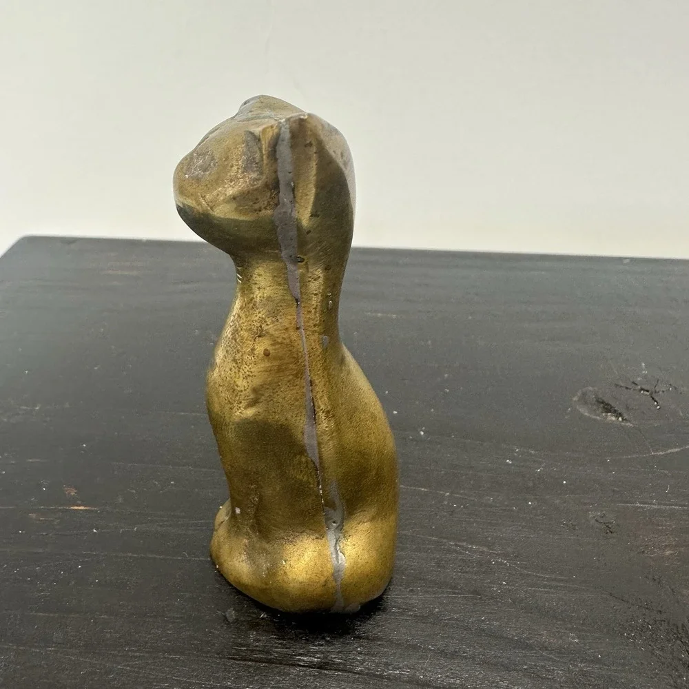 Vintage Cat cast Iron brass Tone Gold Colored Painted figurine Statue 3.5